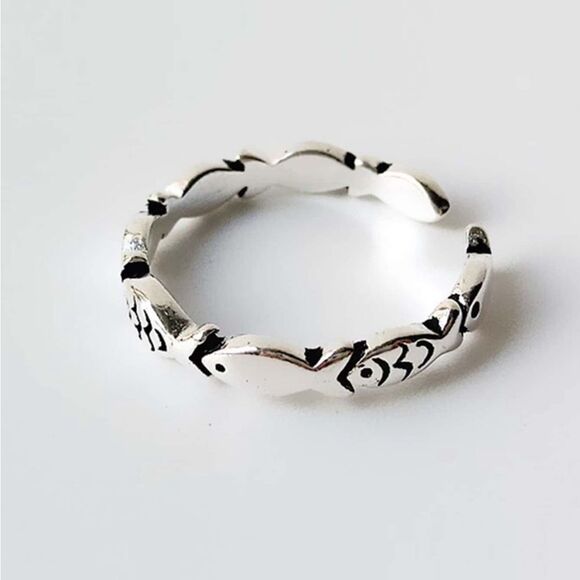 Fish Design Ring #1966 - Picture 2 of 6